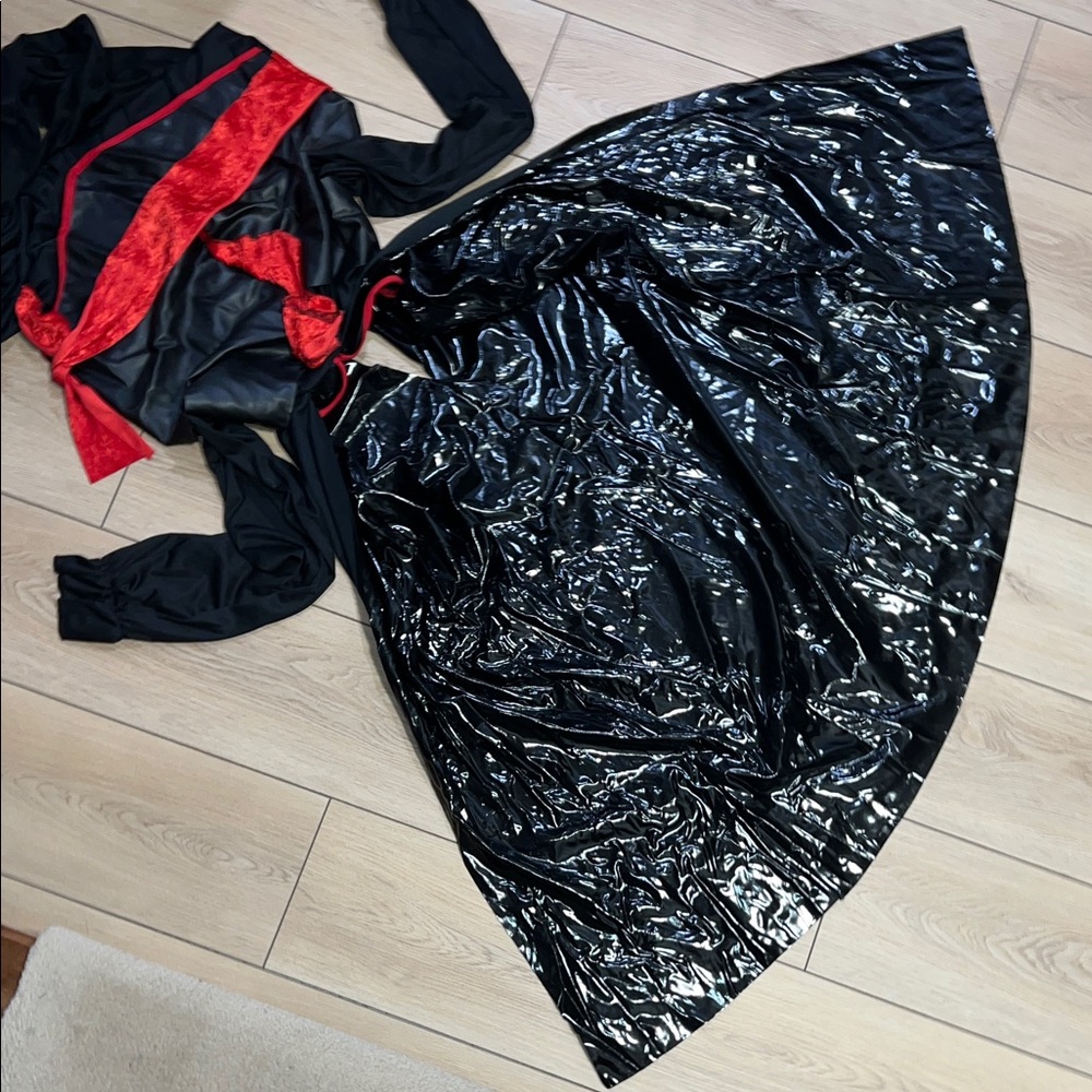 EUC - Rubie's El Bandido Deluxe Adult Costume - Black and Red - Picture 9 of 16